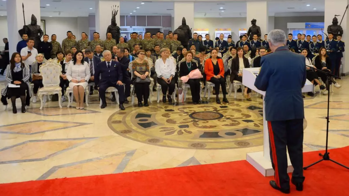 Посвященная Сагадату Нурмагамбетову выставка открылась в музее Вооруженных сил