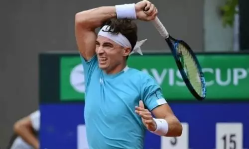 Казахстанский теннисист стал чемпионом турнира в Германии