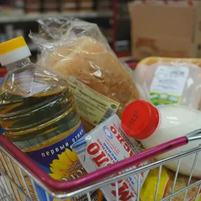 Цены на социально значимые продукты продолжают снижаться в Казахстане