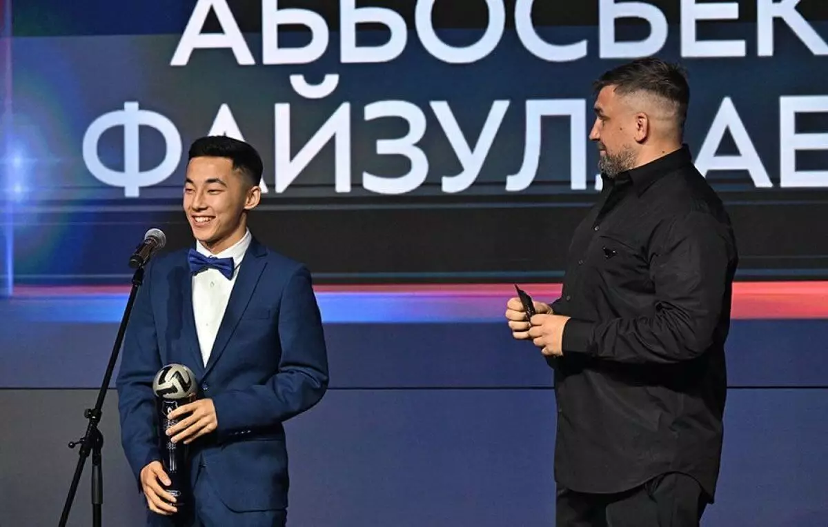 Узбекистанского футболиста признали «открытием сезона» в России