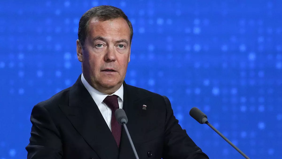 Дмитрий Медведев назвал победу «Зенита» в РПЛ Божьим промыслом