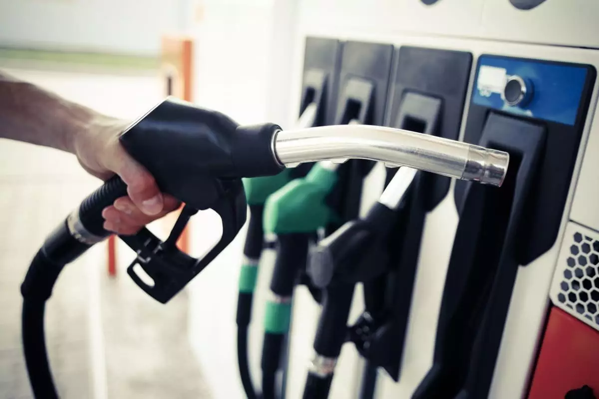 Казахстан планирует продавать бензин за рубеж