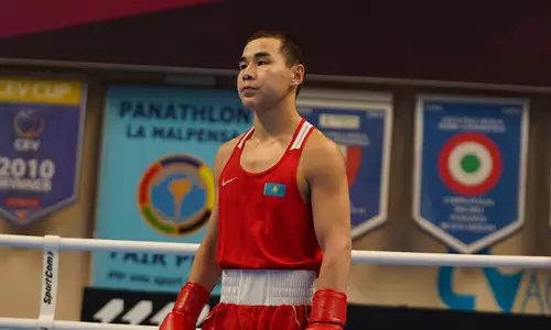 Деклассом обернулся второй бой казахстанского боксера за путевку на Олимпиаду