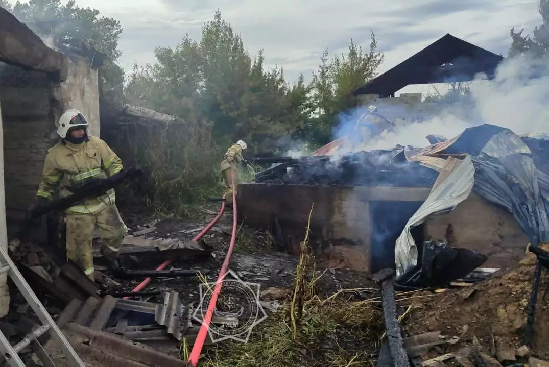 Пожар в доме произошёл в Алматинской области