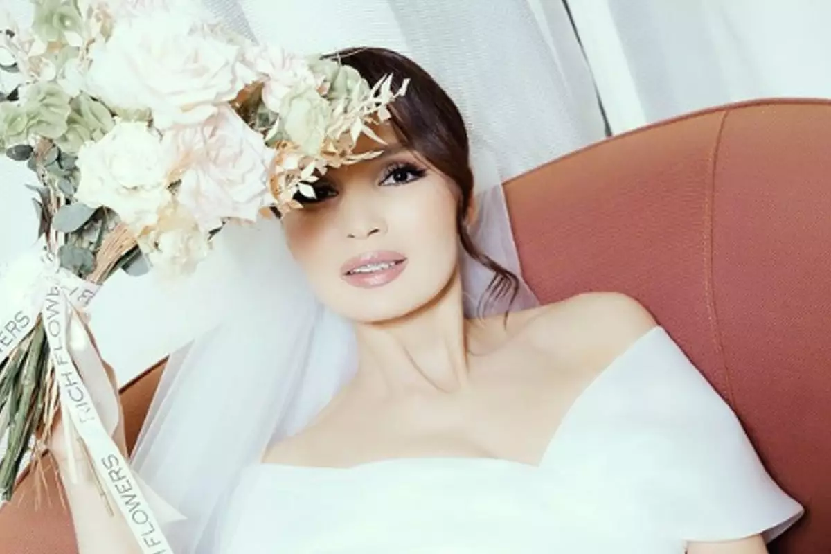 Снова замуж: Жулдыз Абдукаримова опубликовала фото в свадебном платье