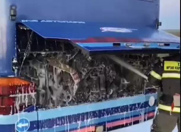 Қарағанды облысында 15 жолаушы отырған автобуста өрт шықты