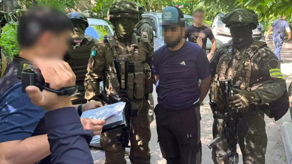 КНБ задержал иностранцев в Алматы