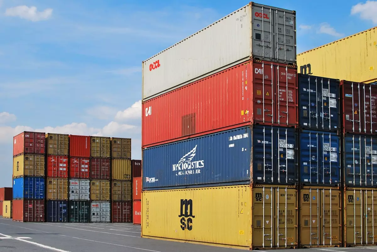 Казахстанские перевозчики смогут довозить груз до крупных китайских портов
