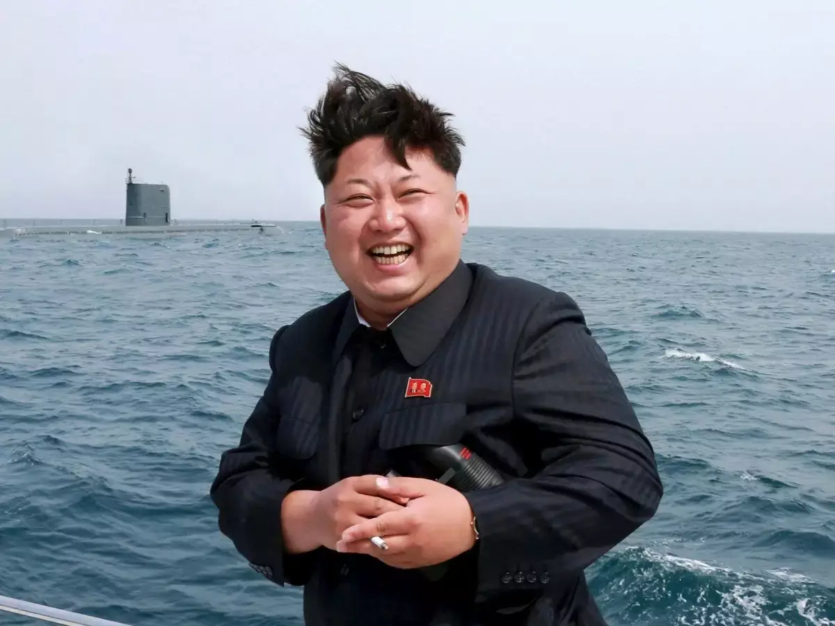 Северная Корея забросала Южную навозом из-за агитационных листовок