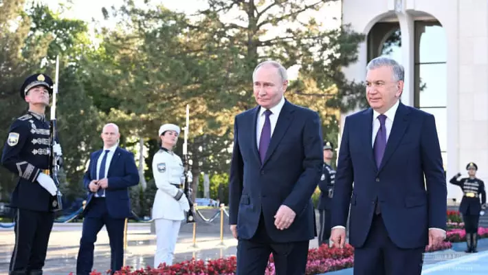 Путин направил Мирзиёеву телеграмму после визита в Узбекистан