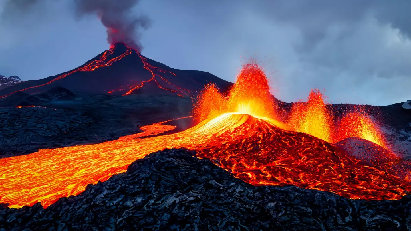 Извержение вулкана началось на юго-западе Исландии
