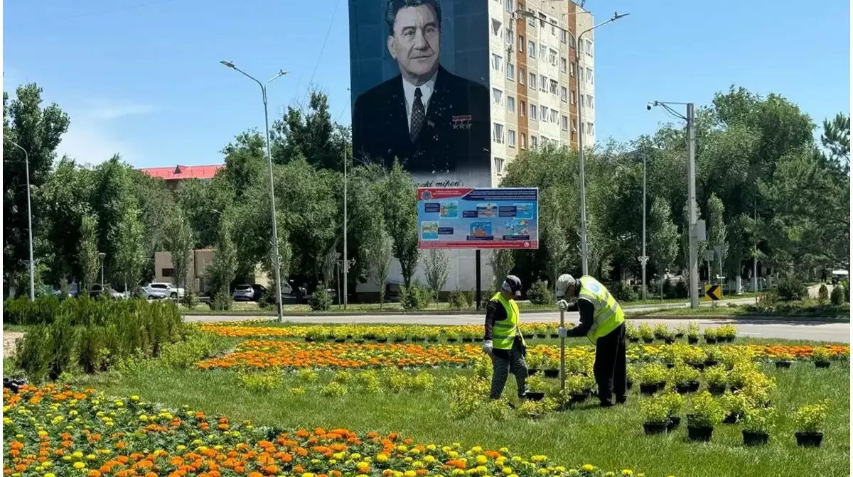 «Таза Қазақстан»: Қонаев қаласында 70 мың гүл егілді