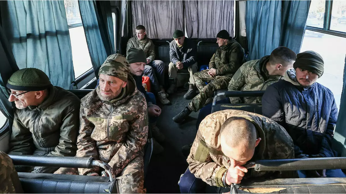 Ресей Украинамен тұтқын алмасуды бірнеше айға тоқтатты