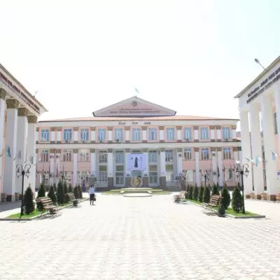 Студенты-медики возмущены поднятием цены за обучение в Алматы