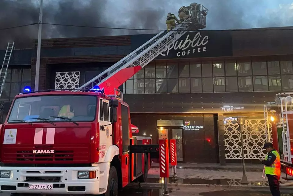 Пожар потушили в ресторане Атырау
