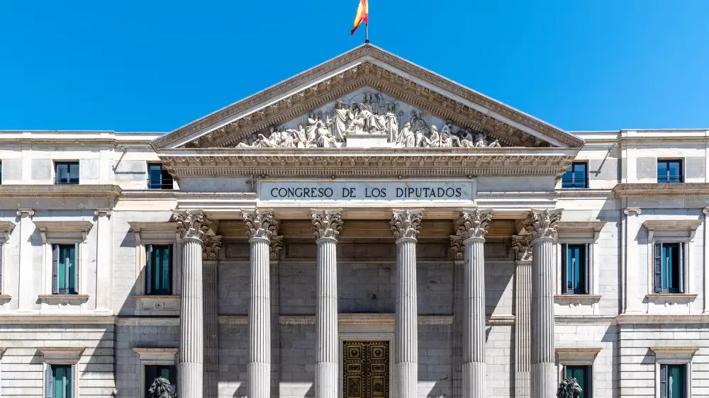 Закон об амнистии сепаратистов Каталонии приняли в Испании