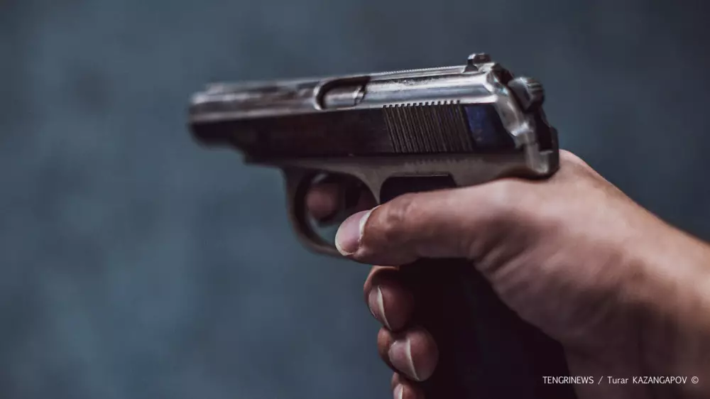 Открывшего стрельбу разыскивает полиция в Кызылорде: есть пострадавший