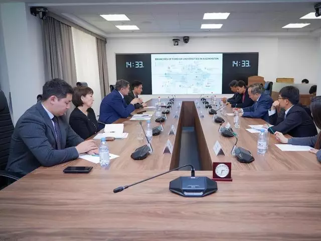 В Астане планируют открыть филиал Пекинского университета