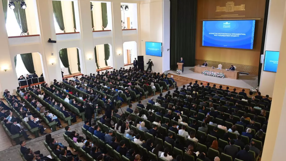 Президент высказался о строительстве АЭС и защите персональных данных казахстанцев