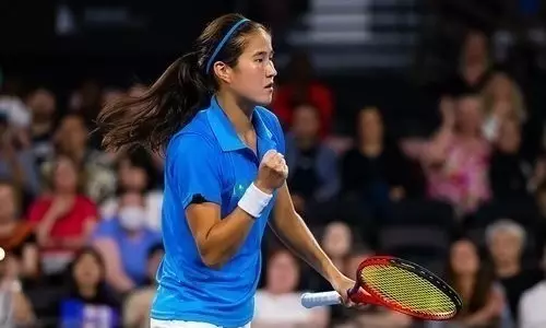 Казахстанская теннисистка уверенно вышла в полуфинал турнира в Италии