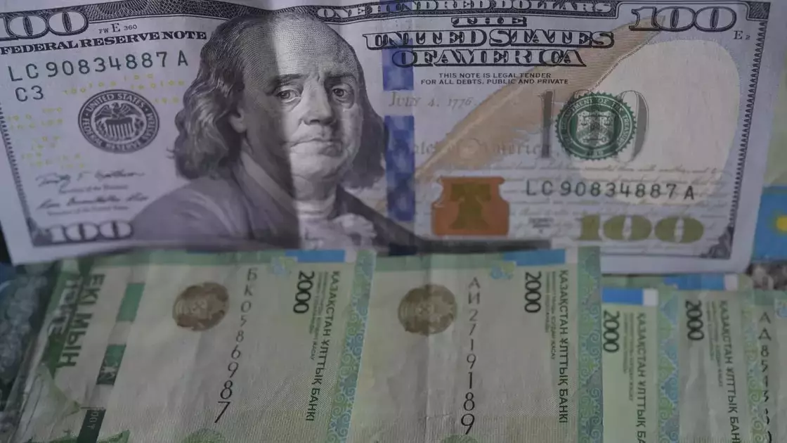 Покупать доллар или хранить средства в тенге: глава Нацбанка дал совет казахстанцам