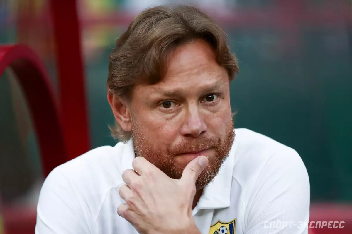 В «Ростове» заявили, что Карпин останется тренером команды на следующий сезон