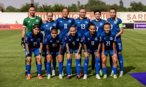 Фоторепортаж с матча отбора Евро-2025 среди женщин Армения — Казахстан 2:1