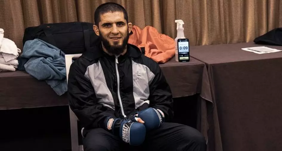 Ислам Махачев — Дастин Порье: кто покажет трансляцию боя UFC 302 в прямом эфире