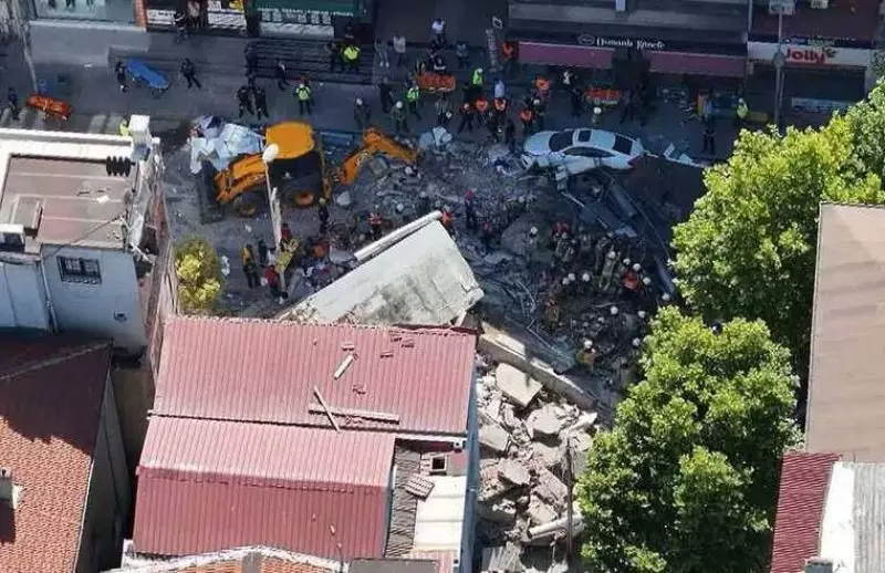 Есть жертвы: жилой дом обрушился среди белого дня в Стамбуле