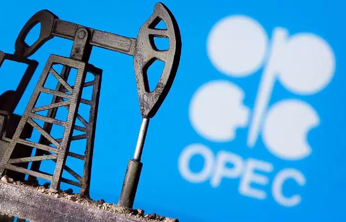 Страны ОПЕК+ продлили сделку о добровольных сокращениях добычи нефти
