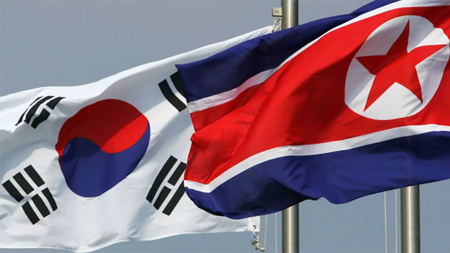 Южная Корея решила приостановить военное соглашение с КНДР