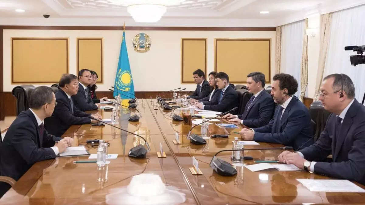 Казахстан и компания из Китая построят медеплавильный завод в области Абай