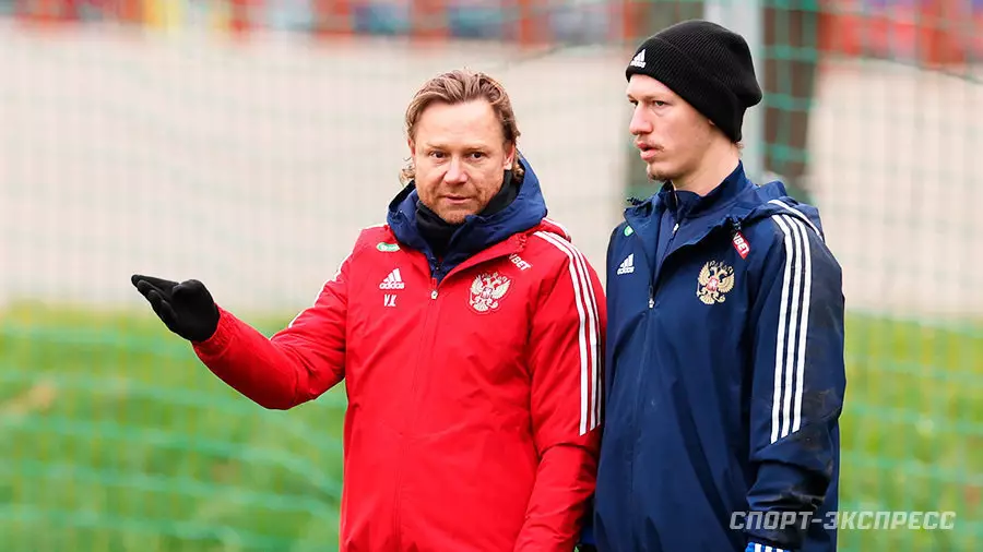 «Кто вам сказал, что Сафонов в «ПСЖ» будет вторым вратарем?» Карпин — о сигарах в «Зените» и новом контракте