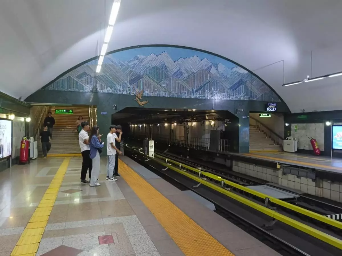 Названа самая особенная станция метро Алматы