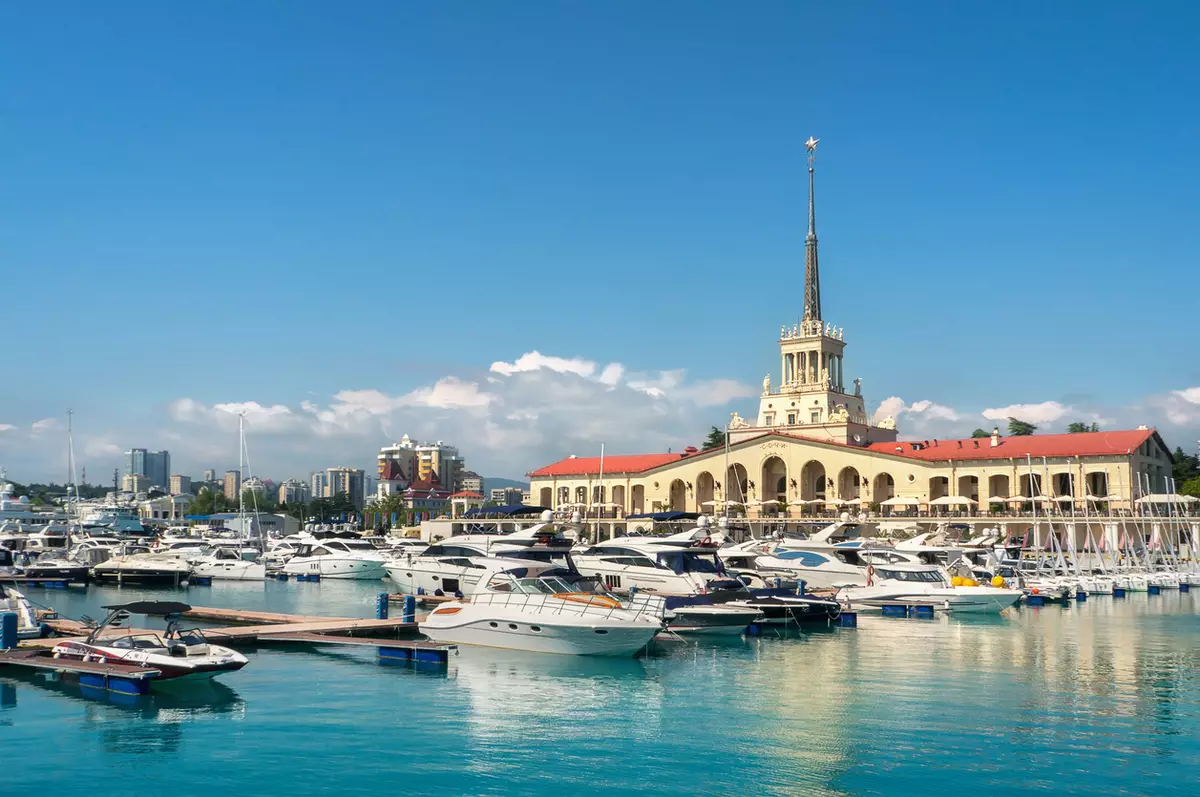 Сочи стал самым популярным российским курортом в июне