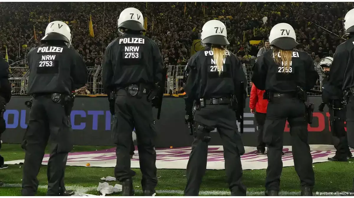 Неміс полициясы футболдан Еуропа чемпионатына дайындалуда