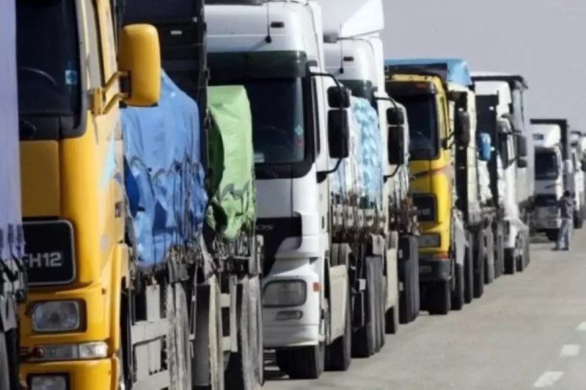 Транзит китайских грузов через Казахстан в ЕС упал почти вдвое