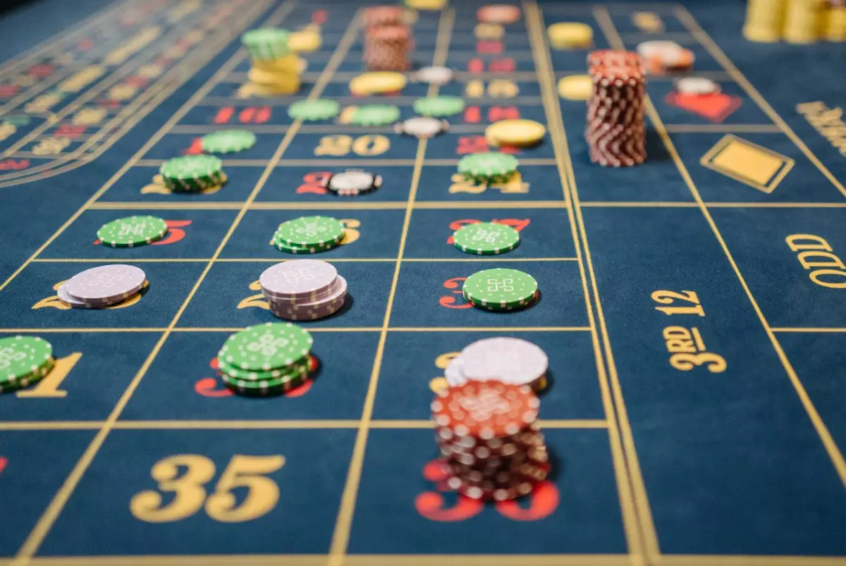 Сделал ставку - увольнение: чиновникам запретят азартные игры в Казахстане