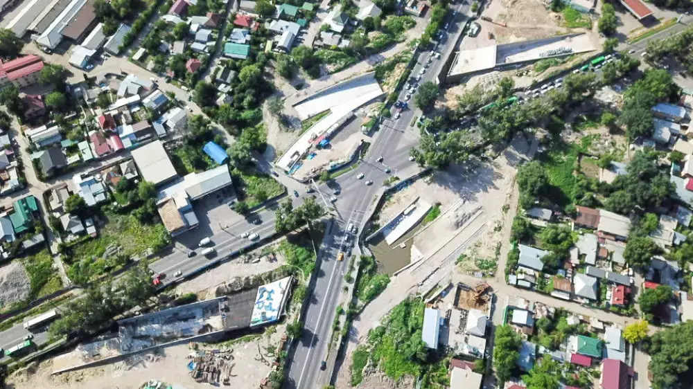 Движение изменят на перекрестке Сейфуллина и Жансугурова в Алматы