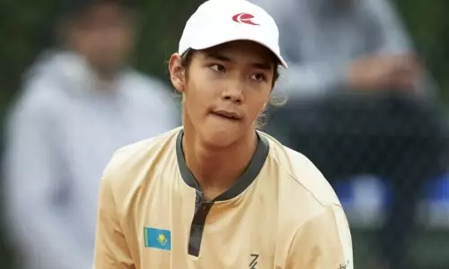 Юный казахстанский теннисист вышел в четвертьфинал «Ролан Гаррос»