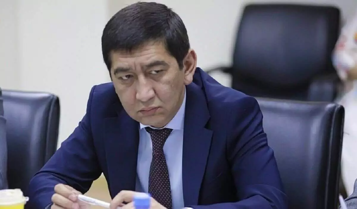 "Не те времена, когда можно плюнуть в лицо народу": депутат Зайытов высказался против утильсбора