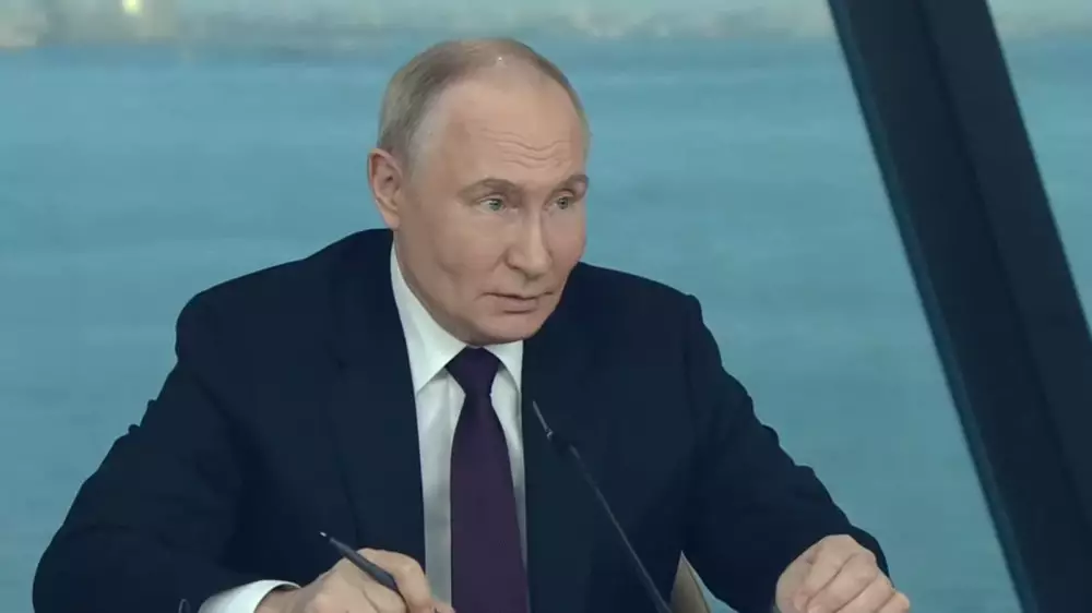 "Не вижу ни одного вопроса, который был бы спорным" - Путин об отношениях с Казахстаном