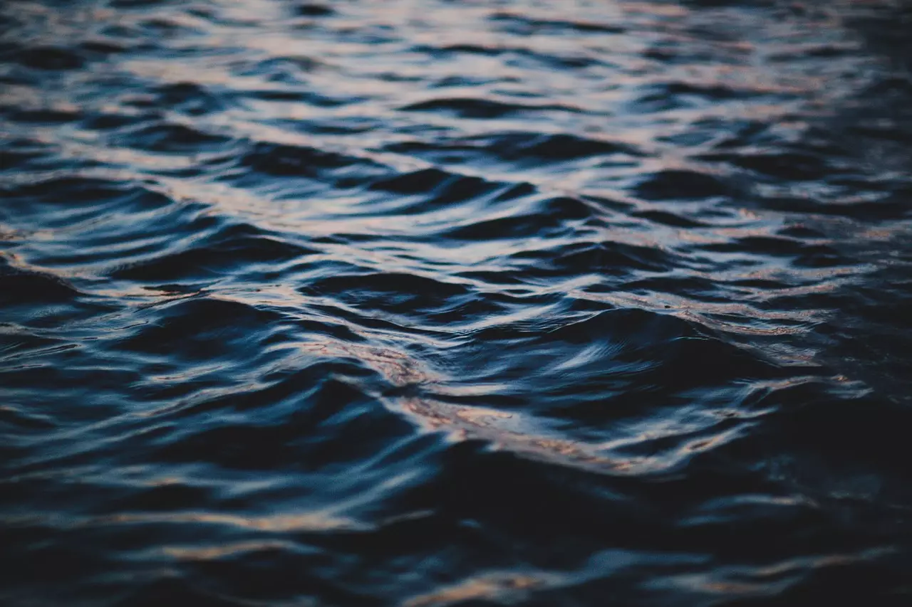 В Каспийском море утонул малолетний ребенок