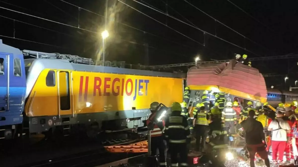 Столкновение поездов в Чехии: четверо погибли, более 20 пострадавших