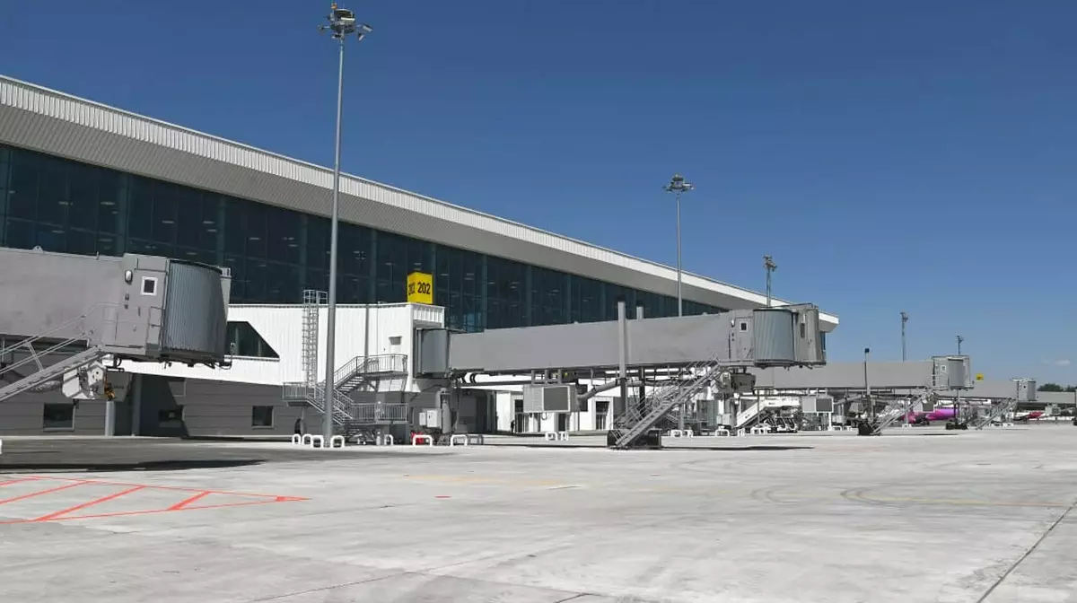 Переход Qatar Airways в новый терминал аэропорта Алматы отложен до 11 июня