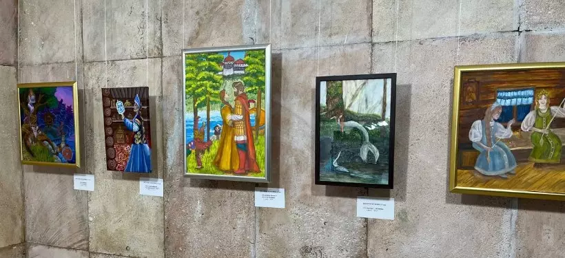 Юные художники посвятили выставку творчеству Пушкина в Семее