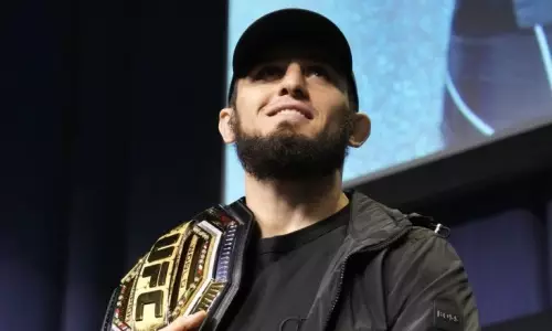Ислам Махачев может «перешагнуть» через дивизион Шавката Рахмонова в UFC