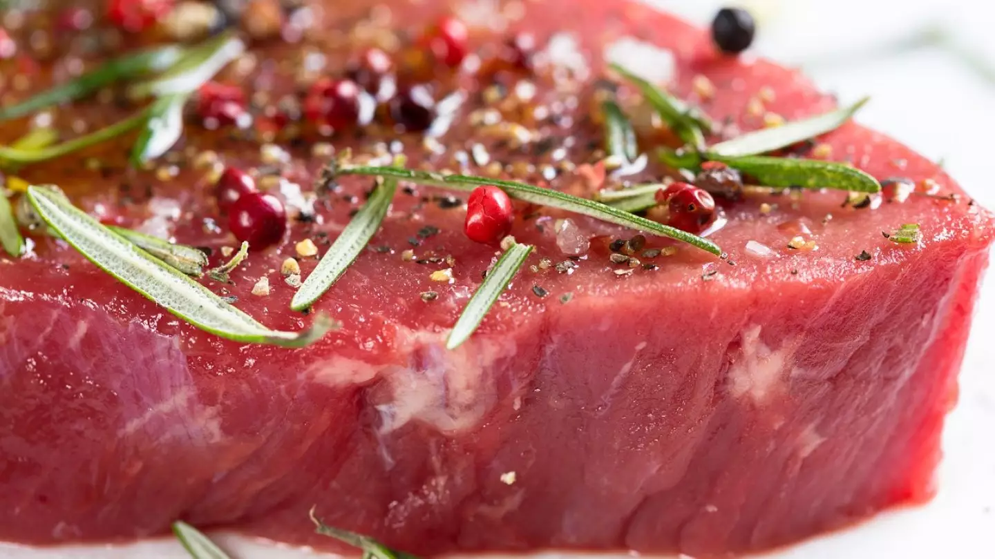 Казахстан ввёл ограничения на ввоз мяса из нескольких стран из-за угрозы опасных инфекций