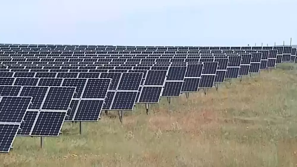Казахстанцам разрешили устанавливать на свои дома солнечные панели
