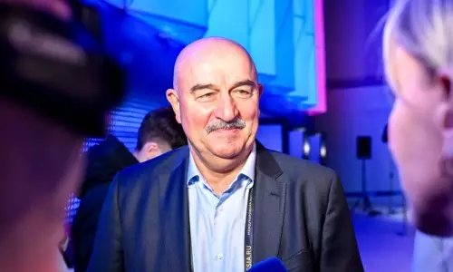 Главного тренера сборной Казахстана по футболу «разыскивают» в Африке